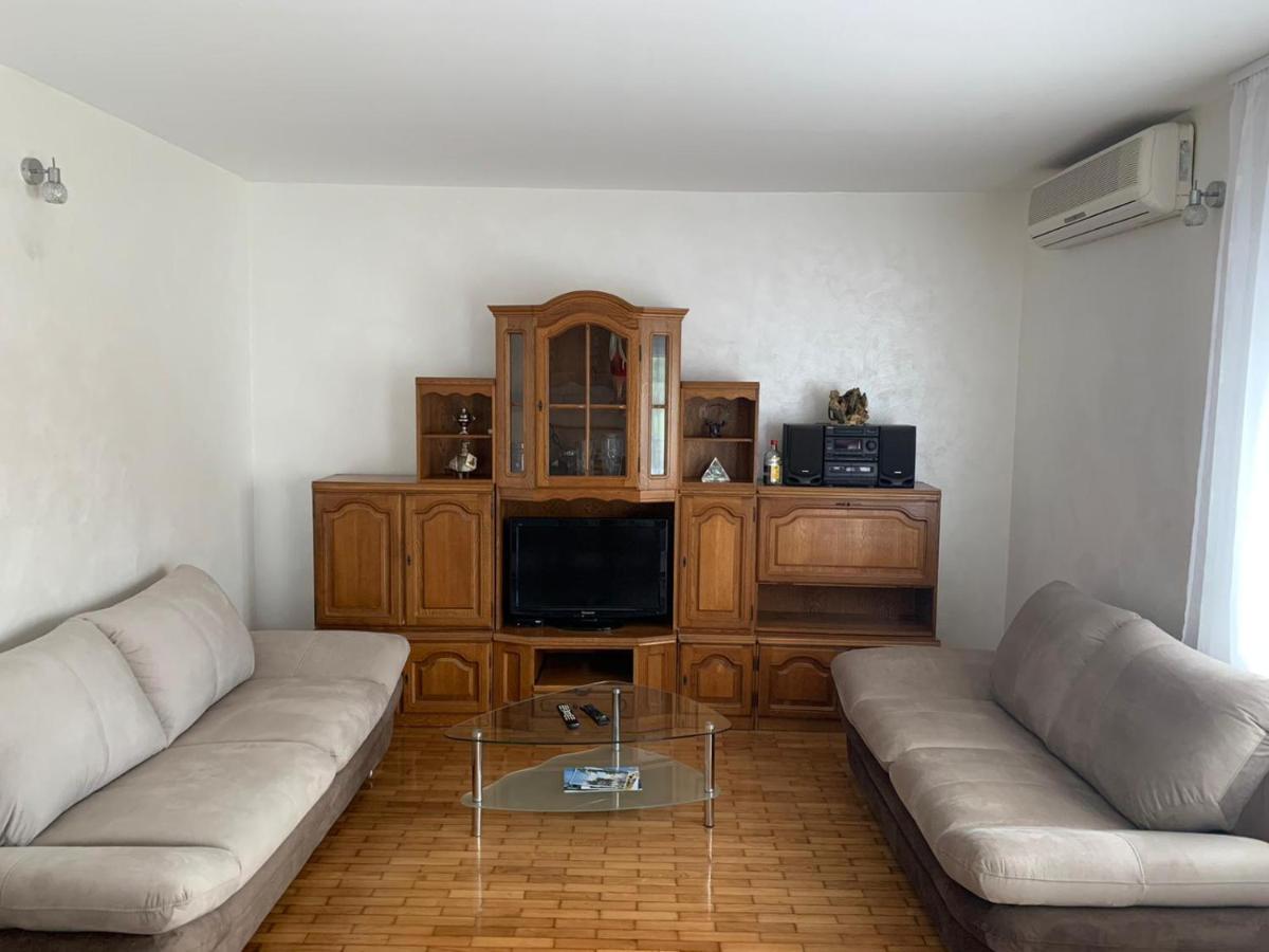 Apartman Visic 1692 Kaštela エクステリア 写真