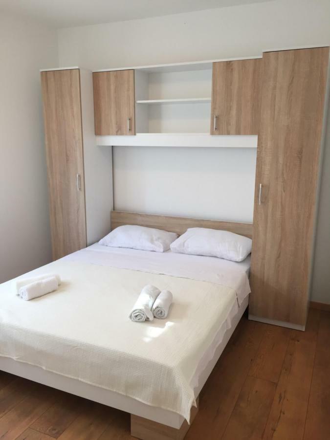 Apartman Visic 1692 Kaštela エクステリア 写真
